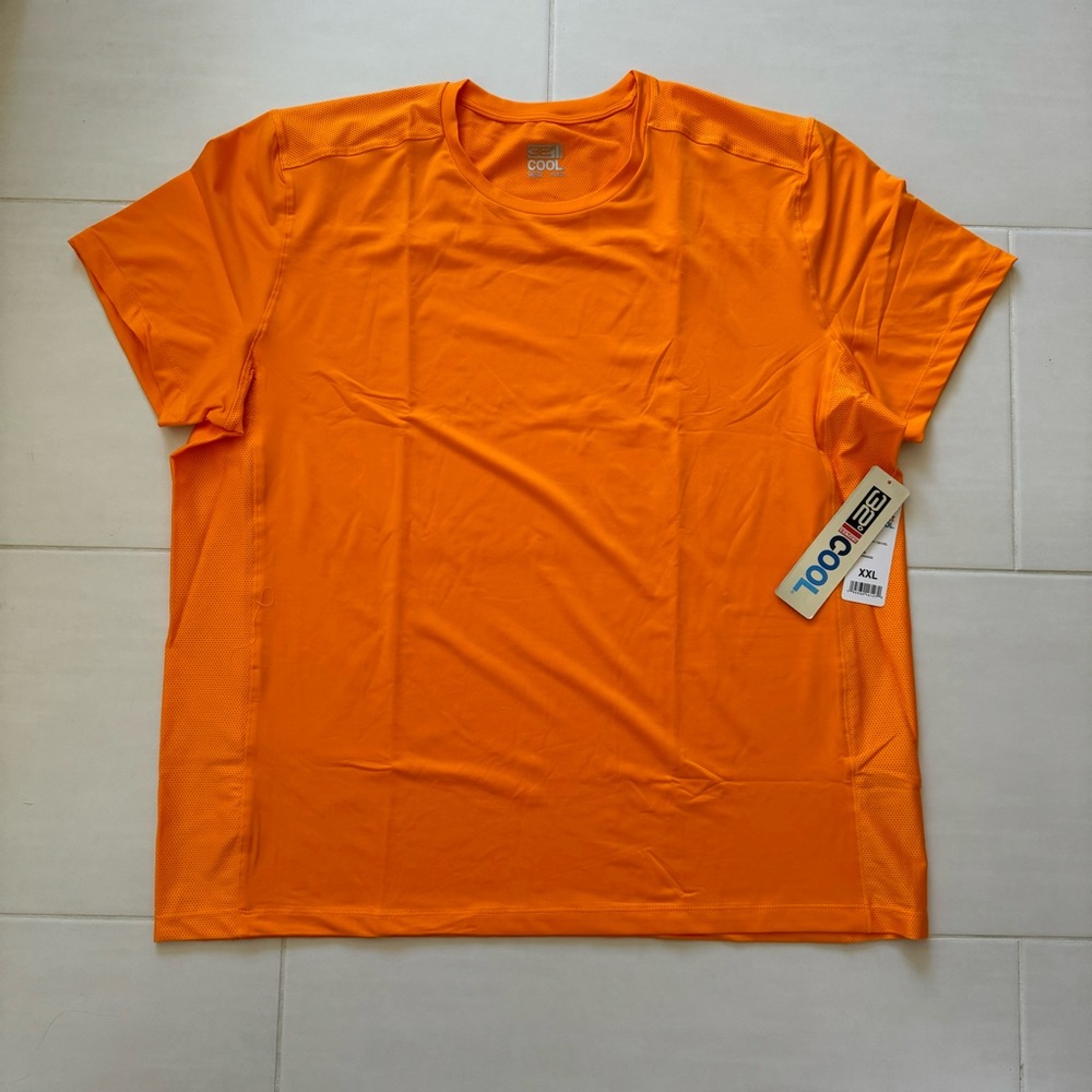 NWT 32 degree M's XXL Shirt